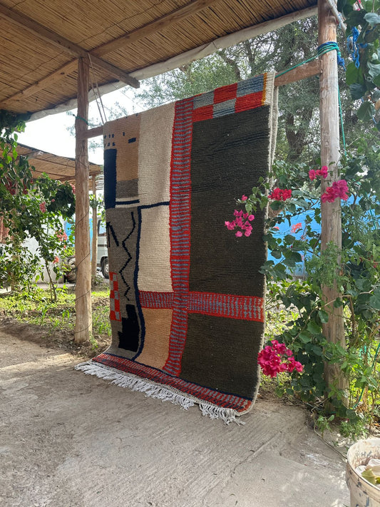 Desert Queen 4 - Disponible